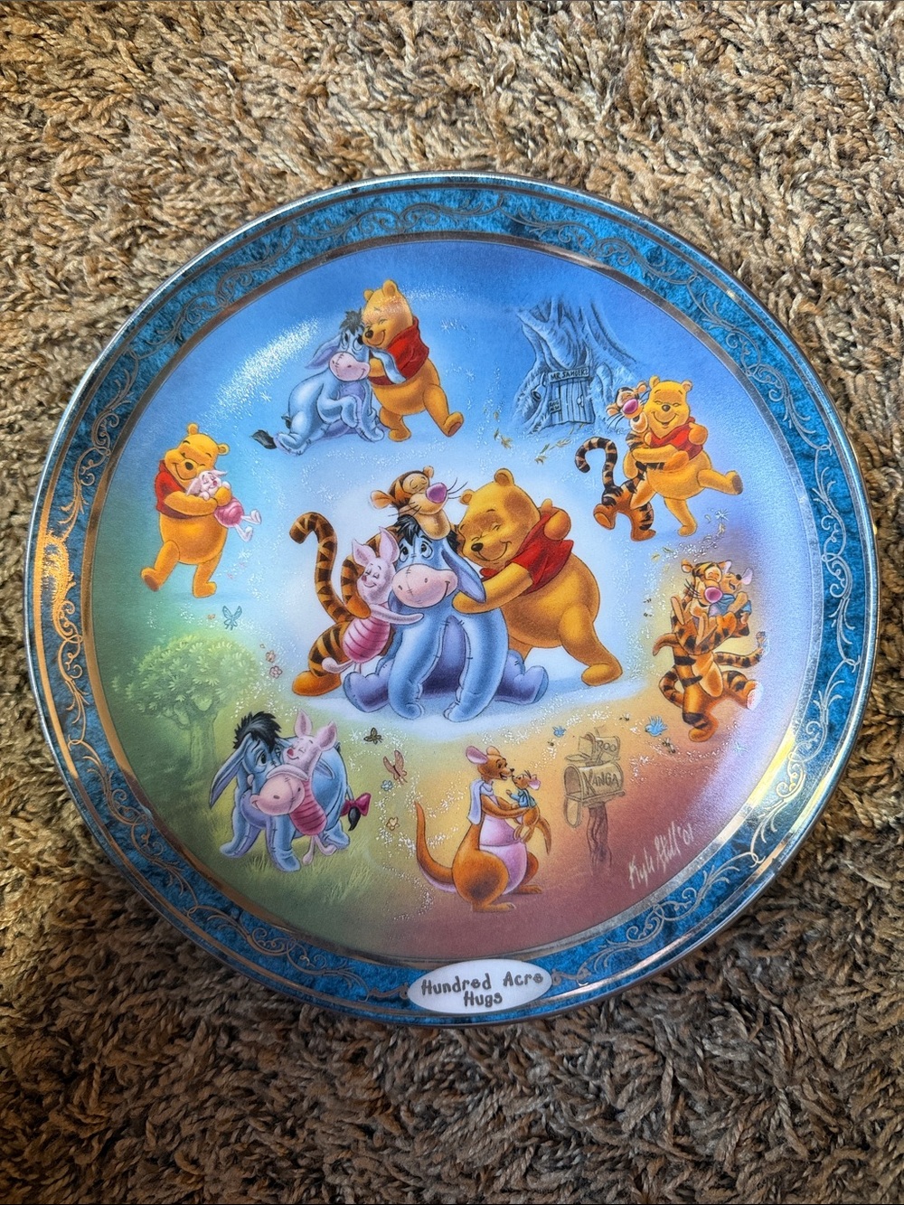 The Bradford Exchange Winnie the Pooh Hundred Acre Hugs Decorative Blue Plate - Picture 4 of 4